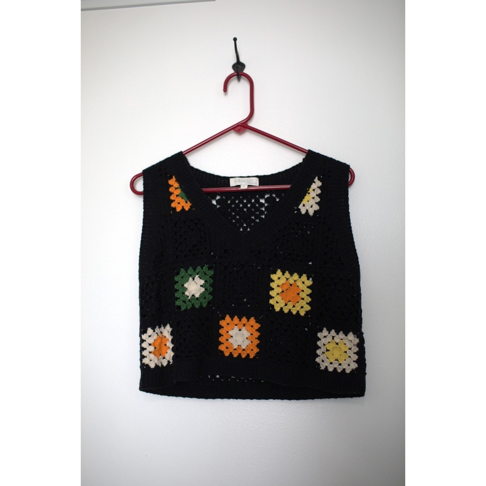 Rebellion Crochet Granny Square Sweater Vest Black V-Neck Boho Knit Top L